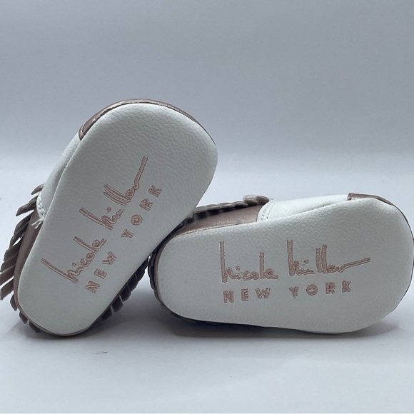 Nicole Miller Unicorn Rose Gold Infant Baby Slip On Moccasin Shoes Sz 0-6 Mos. - Picture 6 of 15